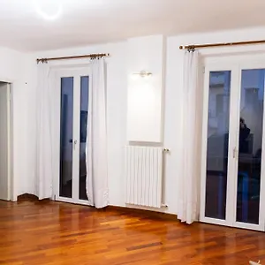 Sweet House Corso Genova Appartamento